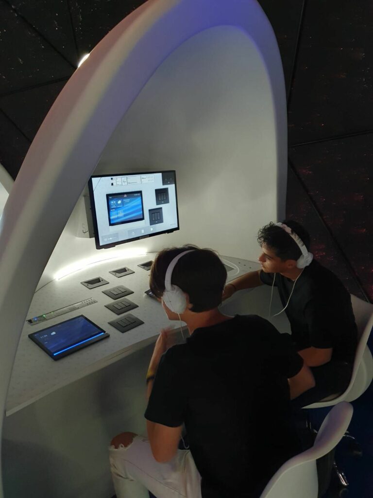 CNOS-FAP Lombardia: alla scoperta dell'annovazione allo "Smart Revolution Tour" di AVE 3